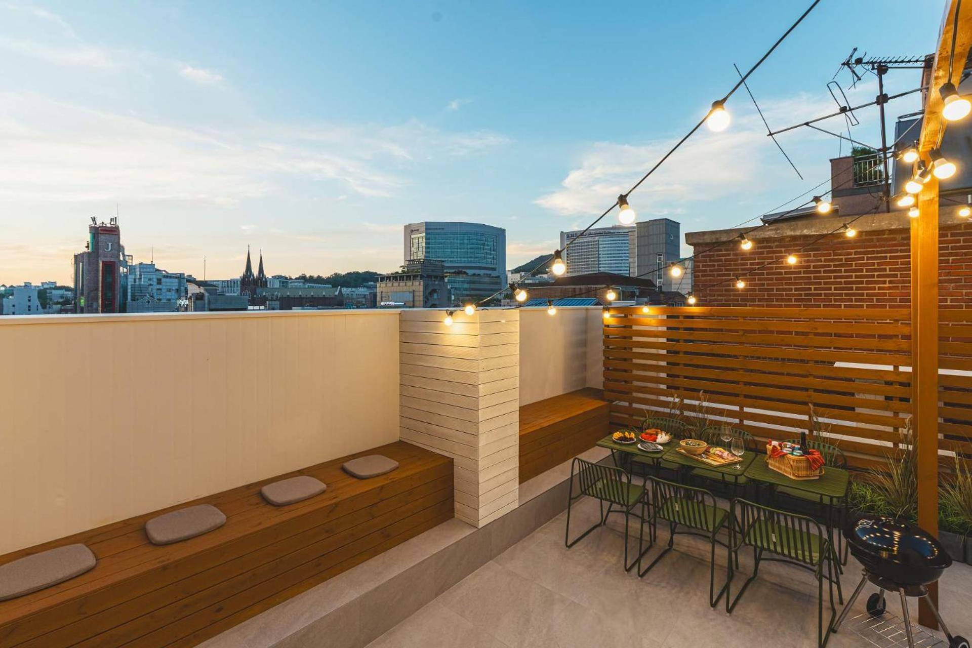 Local Friends Hotel Sinchon 首爾