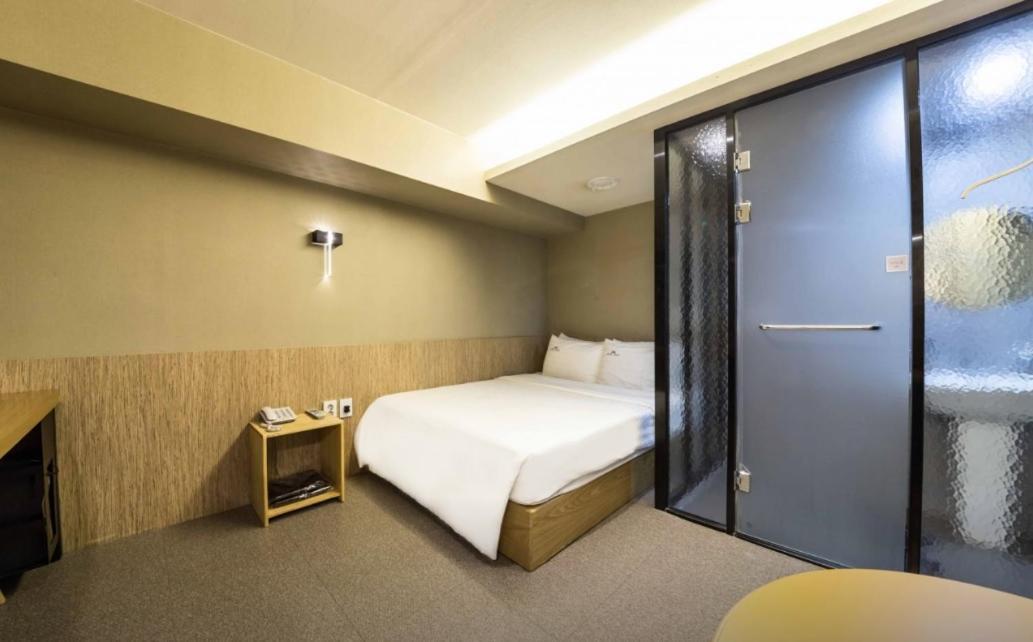 Daisy Motel 2*